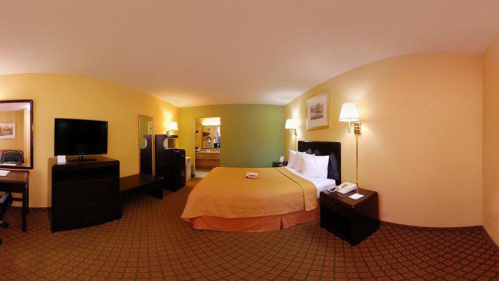Quality Inn & Suites Orlando Airport Eksteriør bilde