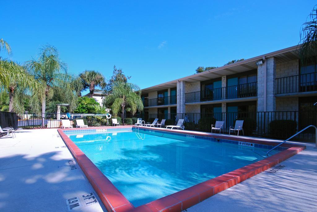 Quality Inn & Suites Orlando Airport Eksteriør bilde