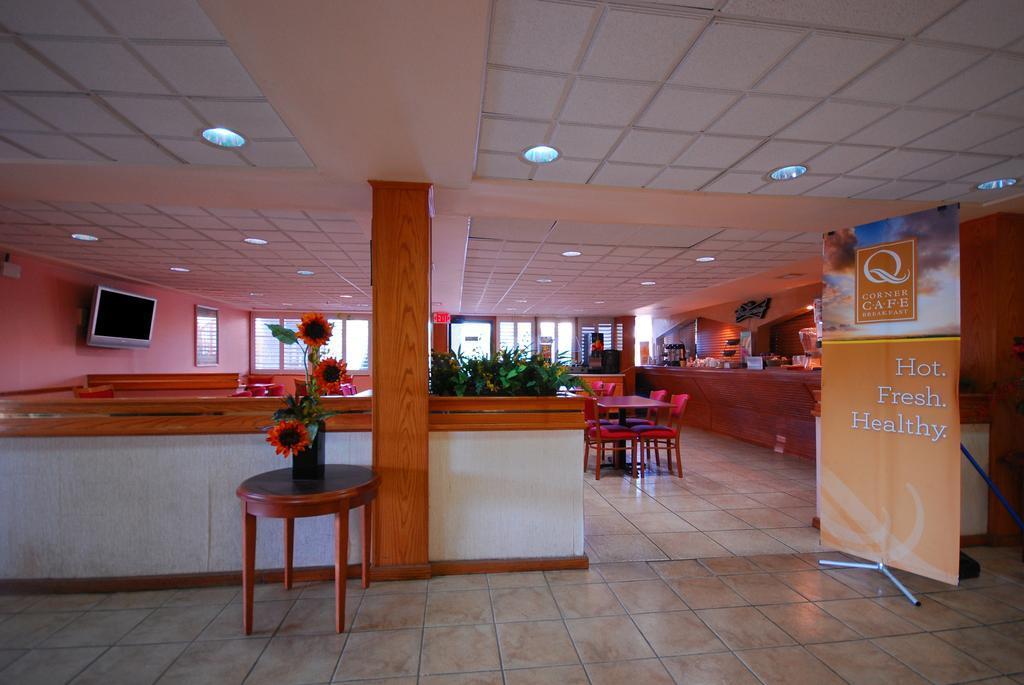 Quality Inn & Suites Orlando Airport Eksteriør bilde