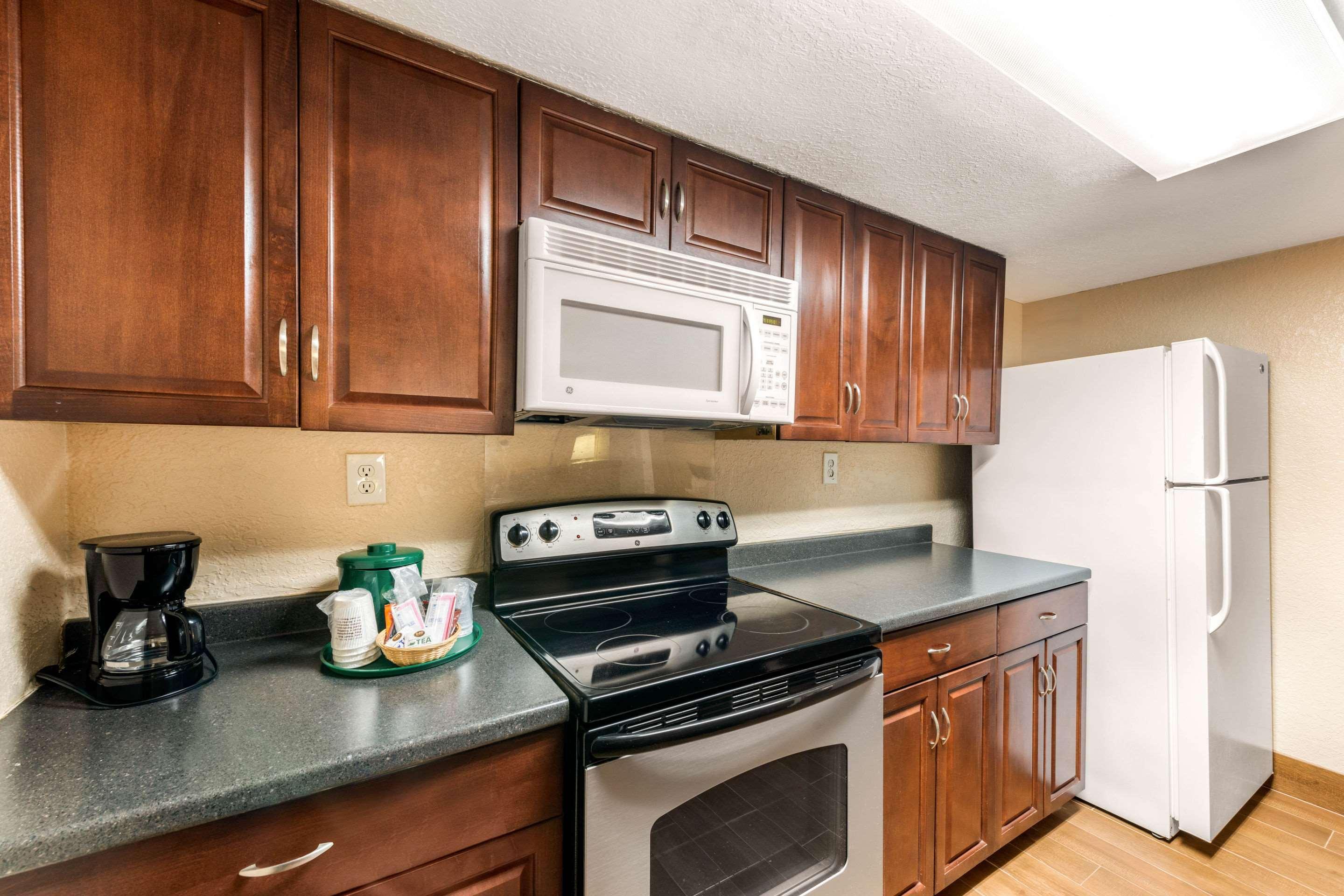 Quality Inn & Suites Orlando Airport Eksteriør bilde