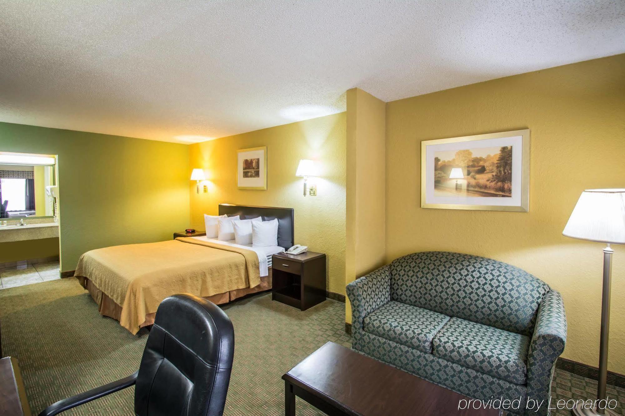 Quality Inn & Suites Orlando Airport Eksteriør bilde