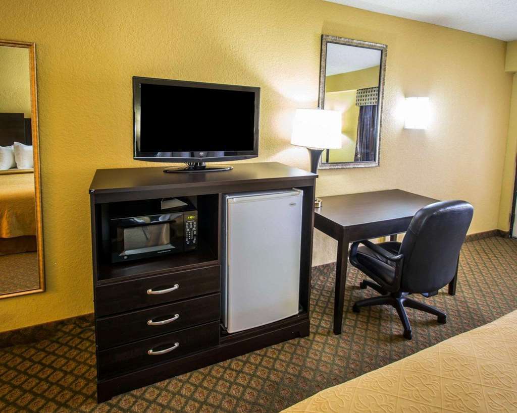 Quality Inn & Suites Orlando Airport Rom bilde